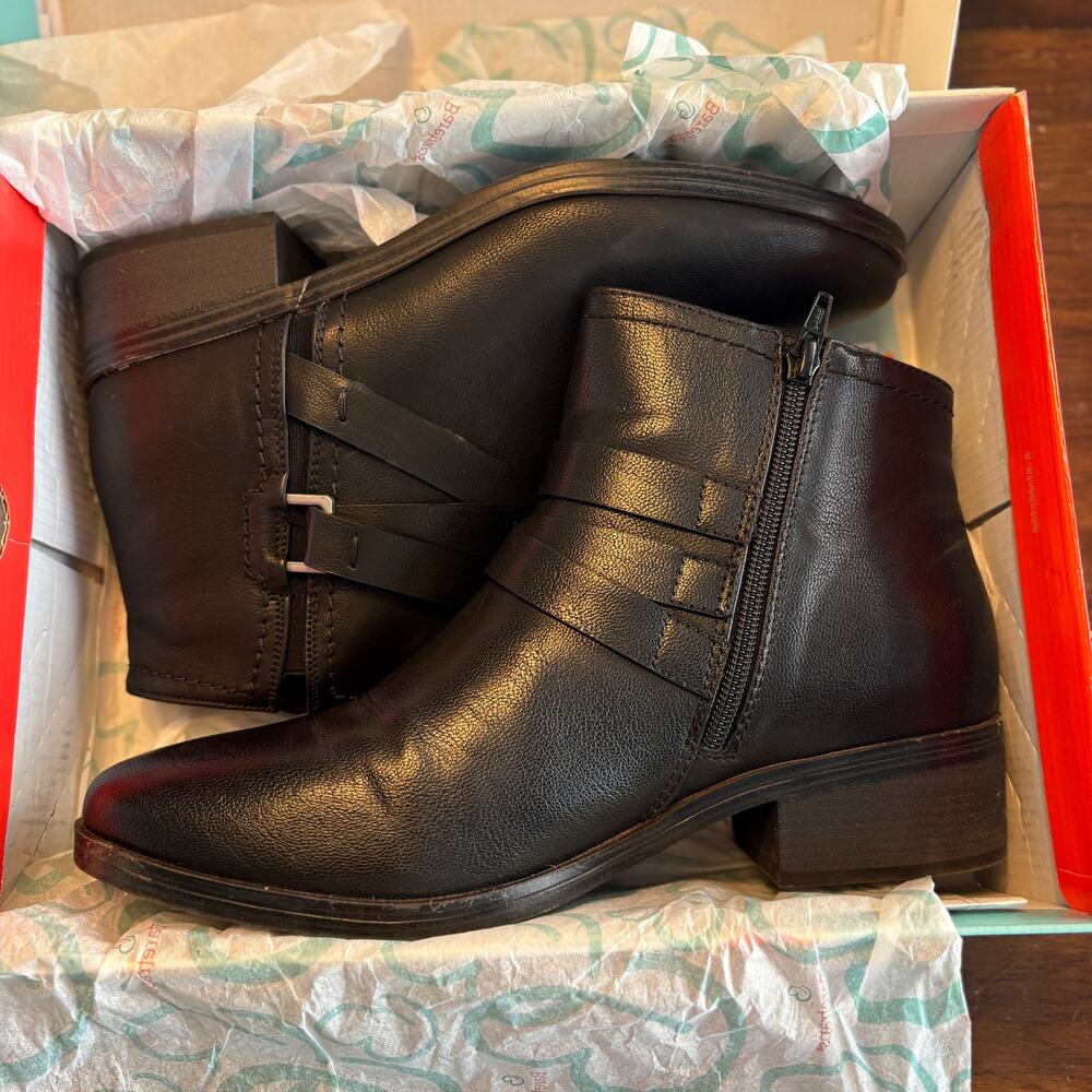 Baretraps Magena Boots 10 NWT Black Ankle Booties Bare Traps Vegan Leather - Picture 10 of 12